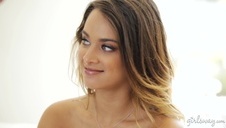 naturalna laska czeka na swojego sąsiada