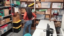 ta dupeczka chce dostać solidnego klapsa