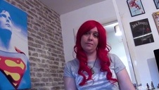 dwie doświadczone niunie szarpią jego pałkę