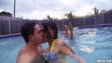 sperma w dobycie napalonej nastolatki