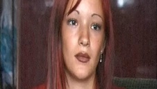 dwie nastolatki masturbują się na trawie