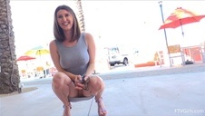 sex pokojówka i zielony ogórek w piździe