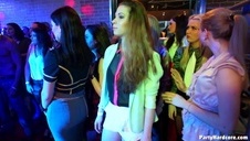 laska z luźnym biustem lubi porządne ruchanie