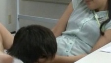 lola nieźle porusza swym dupskiem