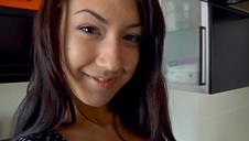 traktuje go jak śmiecia