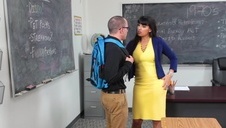 oddała się łotrom z celi