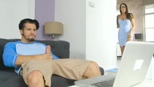 dobra laseczka z dwoma penisami w dziobie