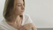 lesbijka liże jej cipsko w taksówce