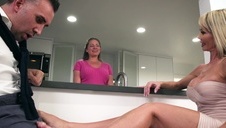 ona chce mieć lepsze stopnie