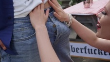 darmowe porno amatorkskiej blondynki w czerwonej bieliznie