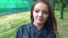 seks z ponętną blondynką