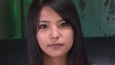 chuda uczennica z małeymi cycami dostaje klapsy