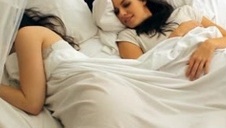 wsadził w nią swojego ciemnego dydola