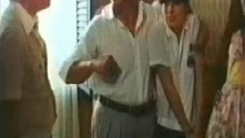 penetruje fiutem jej gardło