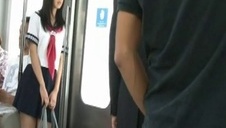 czarnowłosa laska z czekoladowym koleżką