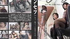 filmy z brunetką na stole