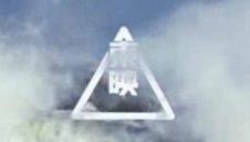 czarnowłosa dziunia w seks trójkącie