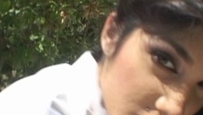 lateksowa sucza uwielbia głęboki fisting