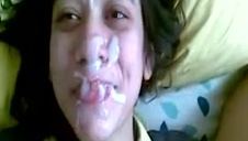 murzyn pcha tę blondyneczkę na kanapie hd