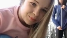 dwie laseczki liżą cipki