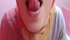 ruda ma lizaną cipę