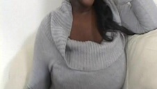 głęboko ssie jego pałę