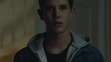 matka masturbuje się po rozmowie z synalkiem