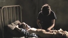 fajne pazurki masturbującej się panienki