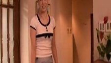 związał dłonie suczki i ją zaliczył