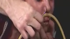 bzyka jej super szparkę na kanapie