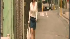 szczupła laseczka pokazuje swoje cycuszki