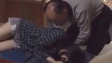 rżnie suczkę w klasie