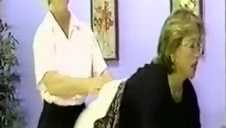 cycata blondyna na masażu