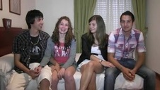 azjatka fajnie się wygina na penisie