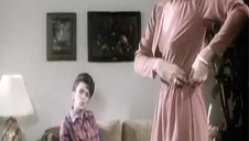 fimik erotyczny z ruchania biuściastej mamuśki na łyżeczkę