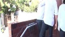 naturalna dupeczka bierze prysznic