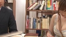 duże i opalone pośladki blondynki