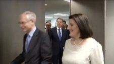 ostry gangbang z finałem na twarzy