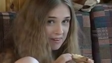 we trzech starają się ją zadowolić