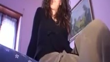 brunet posuwa silikonową suczkę