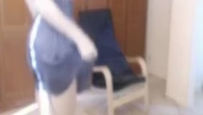 laska w klatce fajnie ciągnie jego kutasa