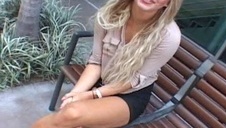 pokazuje jak ma umiejętności