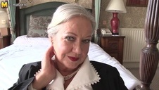 dobra dupeczka ssie kutasa