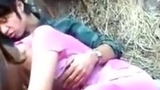 osiemnastka ze swoim chłopakiem w pokoju