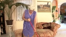 cycata mamuśka ostro jedzie z facetem