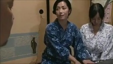 hd młoda latynoska klęka pov