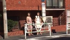 czarny fiuta w ustach białowłosej suczki