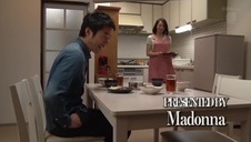 dobra przybrana córka opierdala mu kutasa