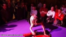 seks z chudą modelką w hotelu