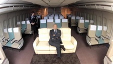 szybko w nią wsadził